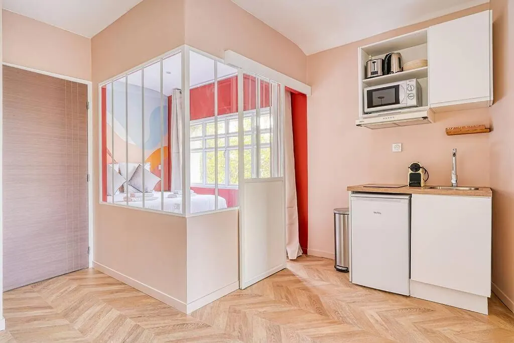 Appartement Proche Parc Monceau Pereire -Iii Paris 0*,