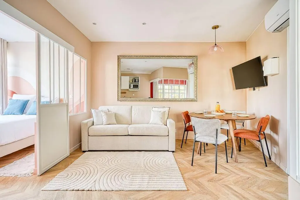 Appartement Proche Parc Monceau Pereire -Iii contacts